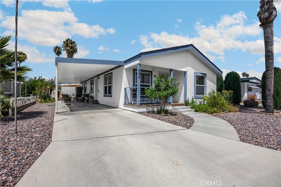 Property photo for 590 San Mateo Circle, Hemet, CA
