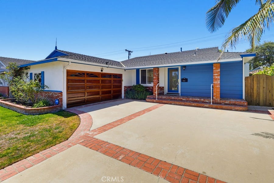 Property photo for 861 Roxanne, Long Beach, CA
