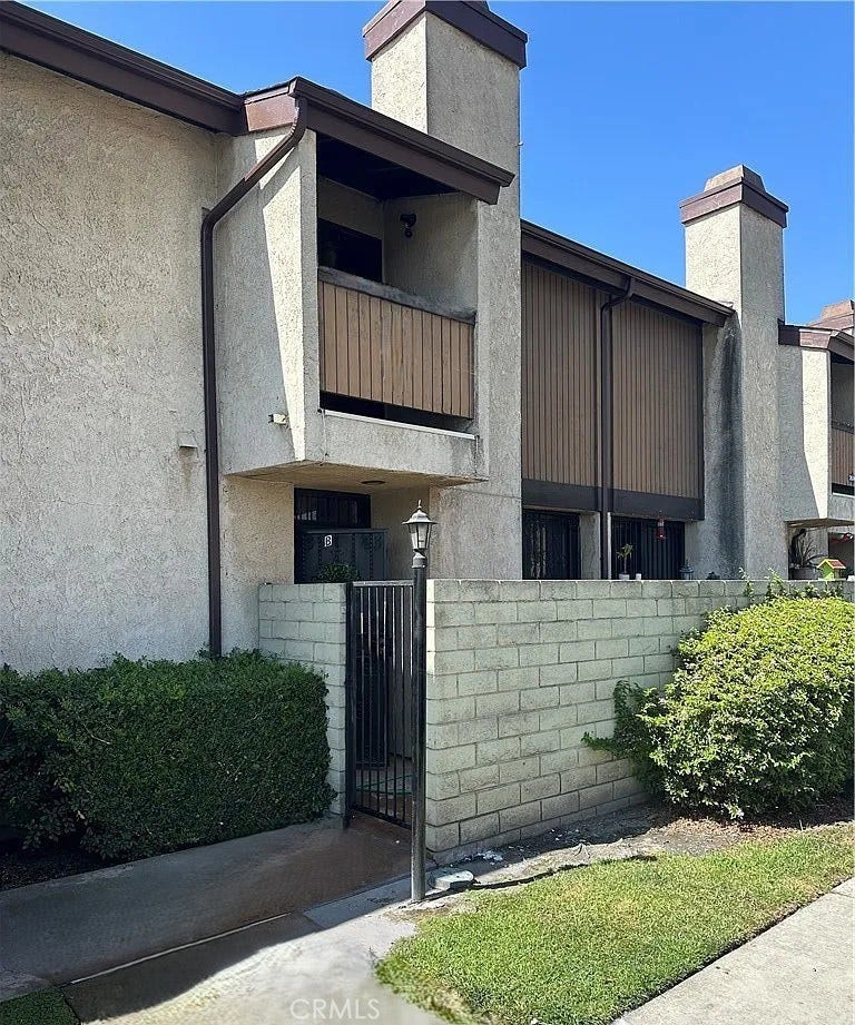 Property photo for 2674 Clarendon, B Avenue, Huntington Park, CA