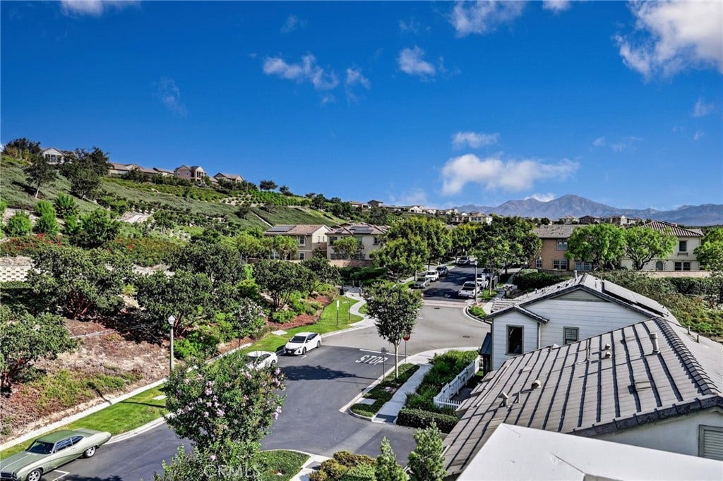 14 Marisol, Rancho Mission Viejo, CA 92694 Single Loaded street with a nice view of the hills from your porch and rooftop deck
