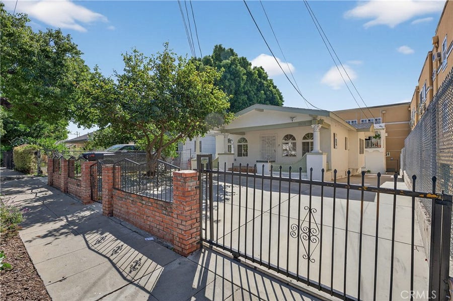 Property photo for 3538 London, Los Angeles, CA