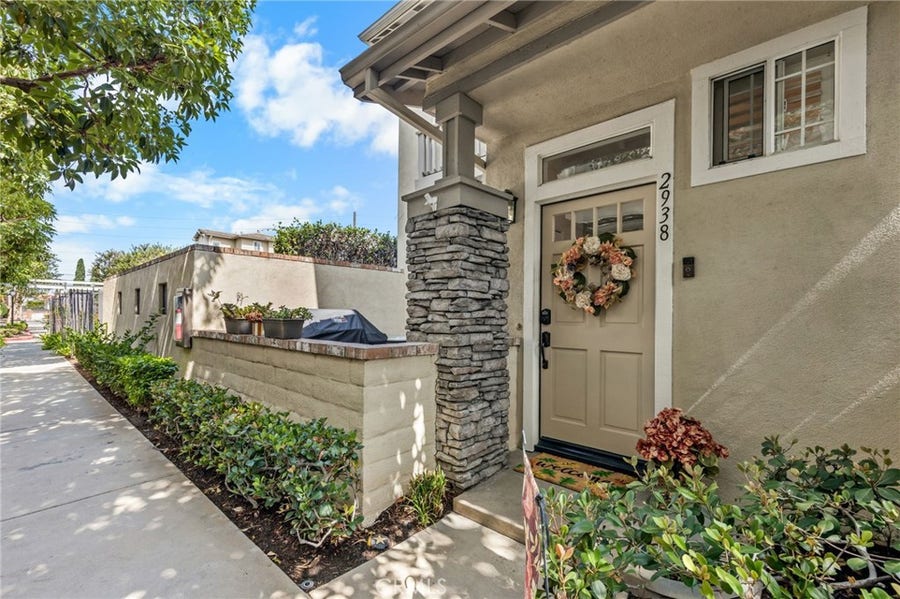 Property photo for 2938 Claremore Lane, Los Alamitos, CA