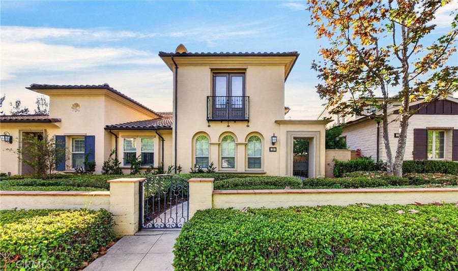 Property photo for 39 Arrowhead, Irvine, CA