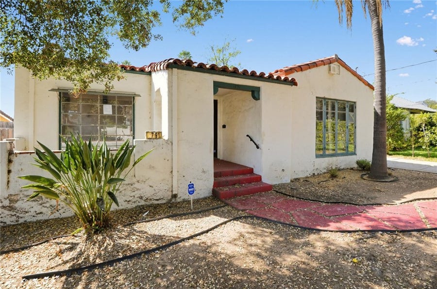 Property photo for 1791 Navarro, Pasadena, CA