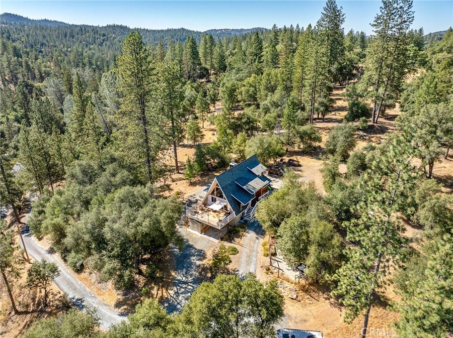 Property photo for 20892 McKinley Way, Groveland, CA