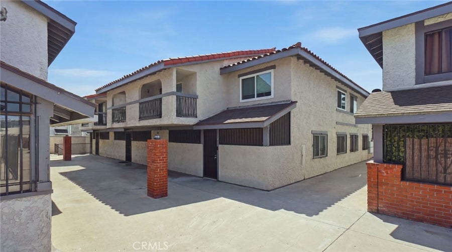 Property photo for 1239 W Rosecrans, #4, Gardena, CA