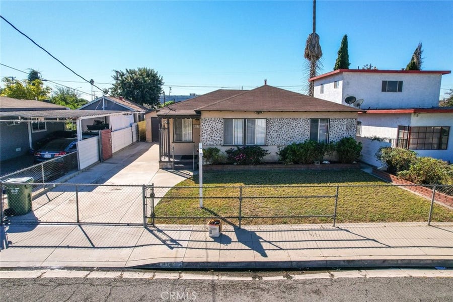 Property photo for 814 W Maple Street, Compton, CA