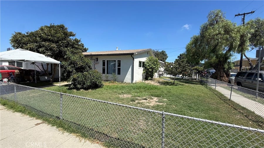Property photo for 2037 W Lincoln, Long Beach, CA