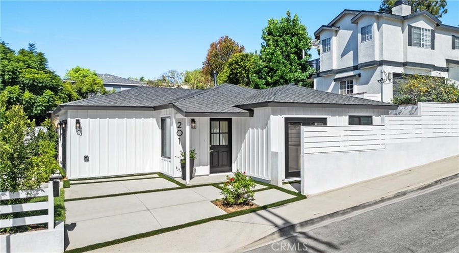 Property photo for 1561 2nd St Street, Manhattan Beach, CA