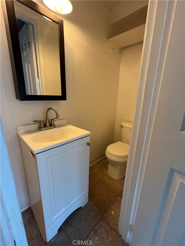 21062 Larchmont, Lake Forest, CA 92630 21062 Larchmont, Lake Forest, CA 92630