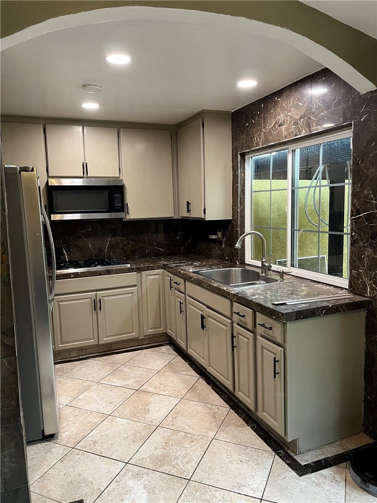 21062 Larchmont, Lake Forest, CA 92630 21062 Larchmont, Lake Forest, CA 92630