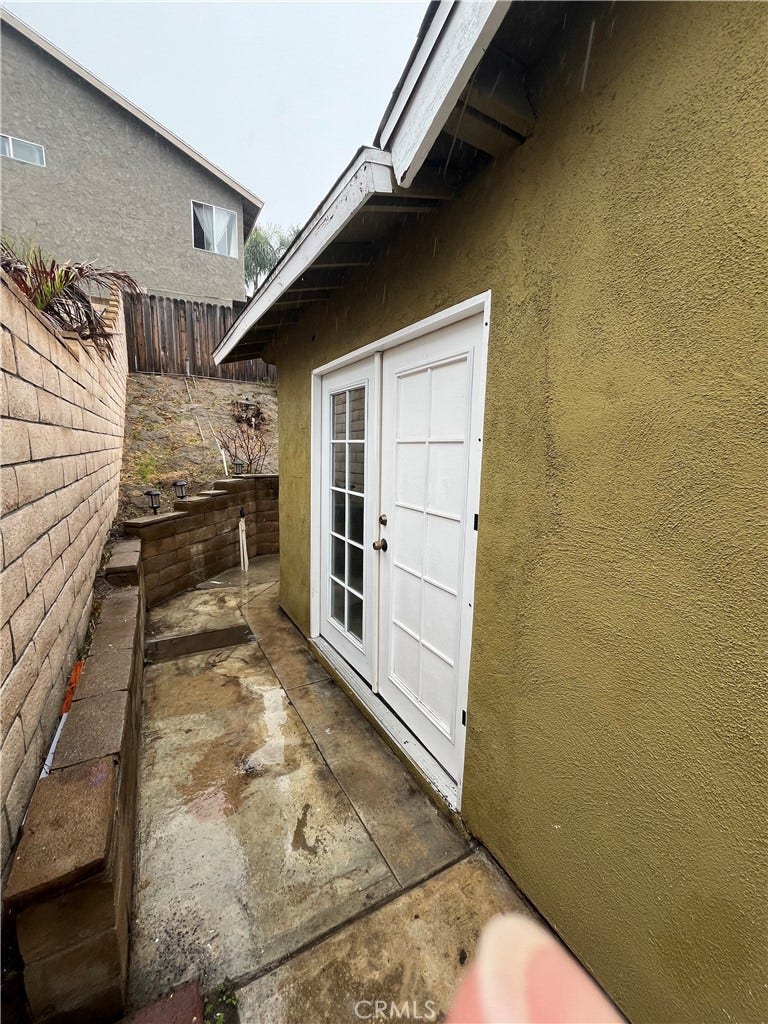 21062 Larchmont, Lake Forest, CA 92630 21062 Larchmont, Lake Forest, CA 92630