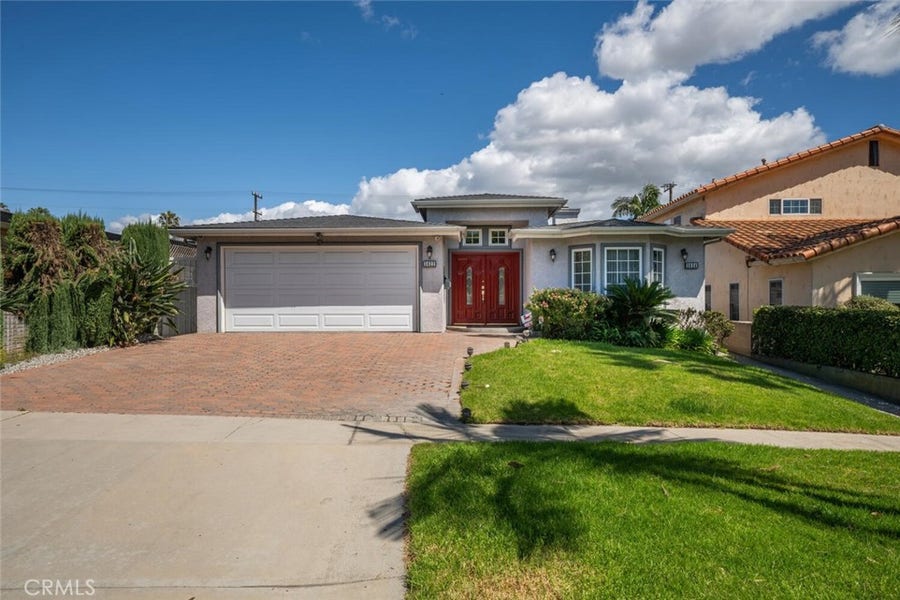 Property photo for 3622 Pacific, Long Beach, CA