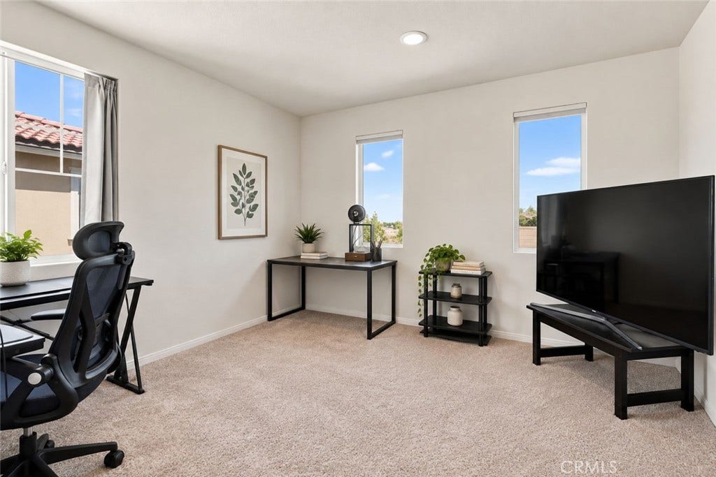 10832 Quarter Horse Avenue, Hesperia, CA 92345 loft