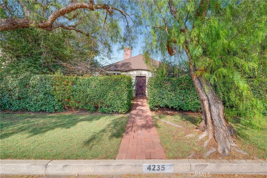 Property photo for 4235 Pepperwood, Long Beach, CA