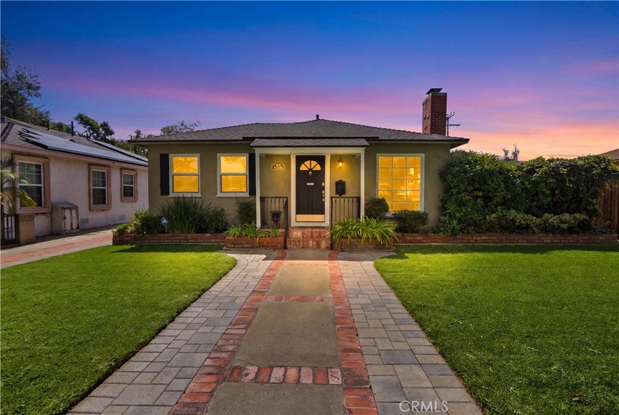 Property photo for 808 W 33rd, Long Beach, CA