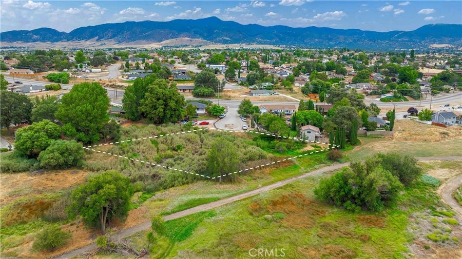 Property photo for 22470 Fontana Street, Tehachapi, CA