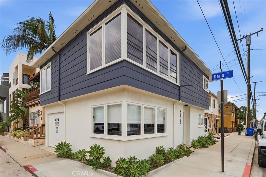 Property photo for 5577 E Ocean, Long Beach, CA