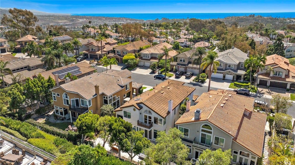 15 Glastonbury Pl, Laguna Niguel, CA 92677 15 Glastonbury Pl, Laguna Niguel, CA 92677