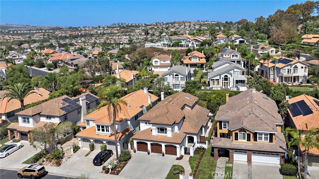 15 Glastonbury Pl, Laguna Niguel, CA 92677 15 Glastonbury Pl, Laguna Niguel, CA 92677