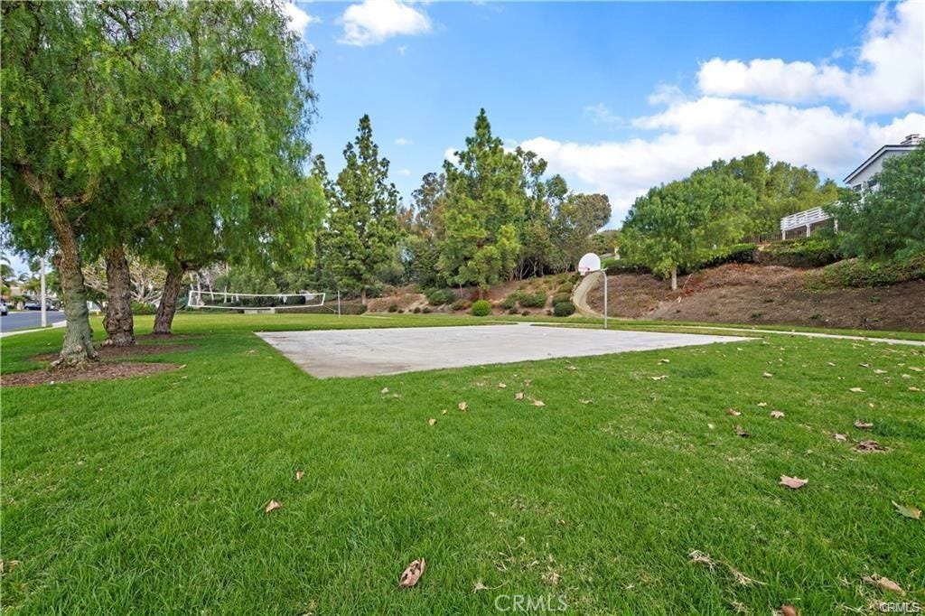 15 Glastonbury Pl, Laguna Niguel, CA 92677 15 Glastonbury Pl, Laguna Niguel, CA 92677