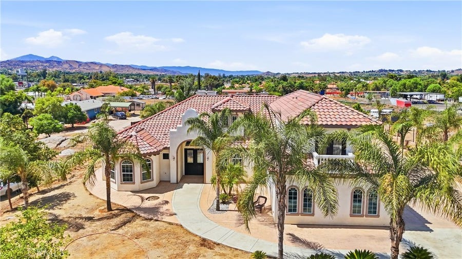 Property photo for 19373 Day St, Perris, CA