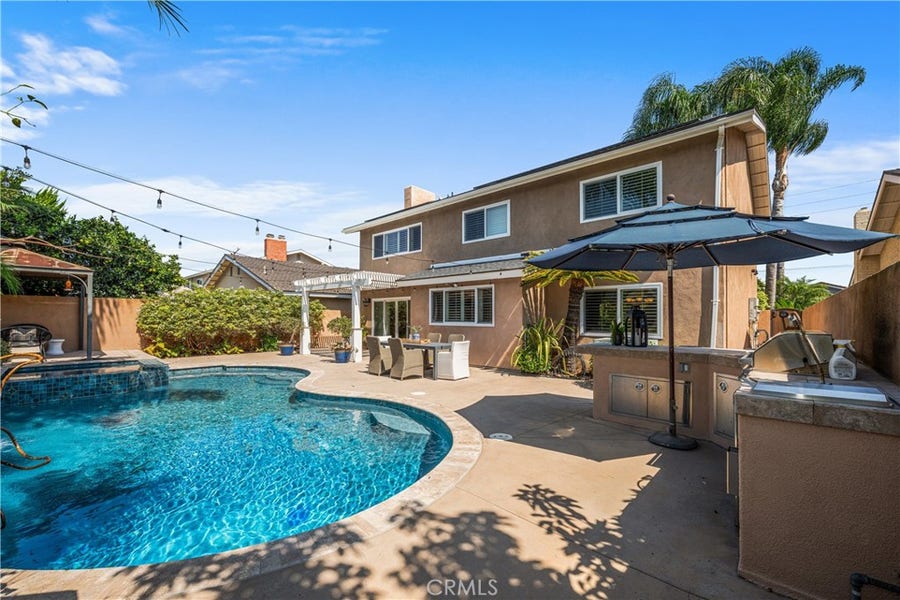 Property photo for 3261 Lilly Avenue, Long Beach, CA