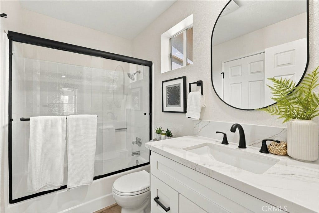 12 Via Solaz, Rancho Santa Margarita, CA 92688 12 Via Solaz, Rancho Santa Margarita, CA 92688