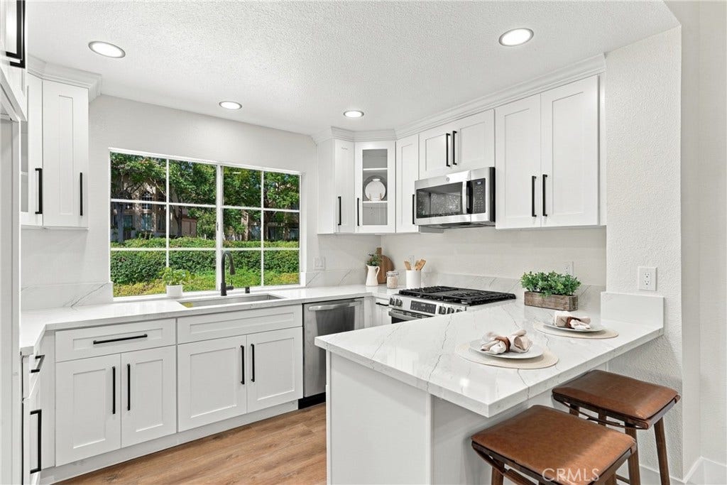 12 Via Solaz, Rancho Santa Margarita, CA 92688 12 Via Solaz, Rancho Santa Margarita, CA 92688