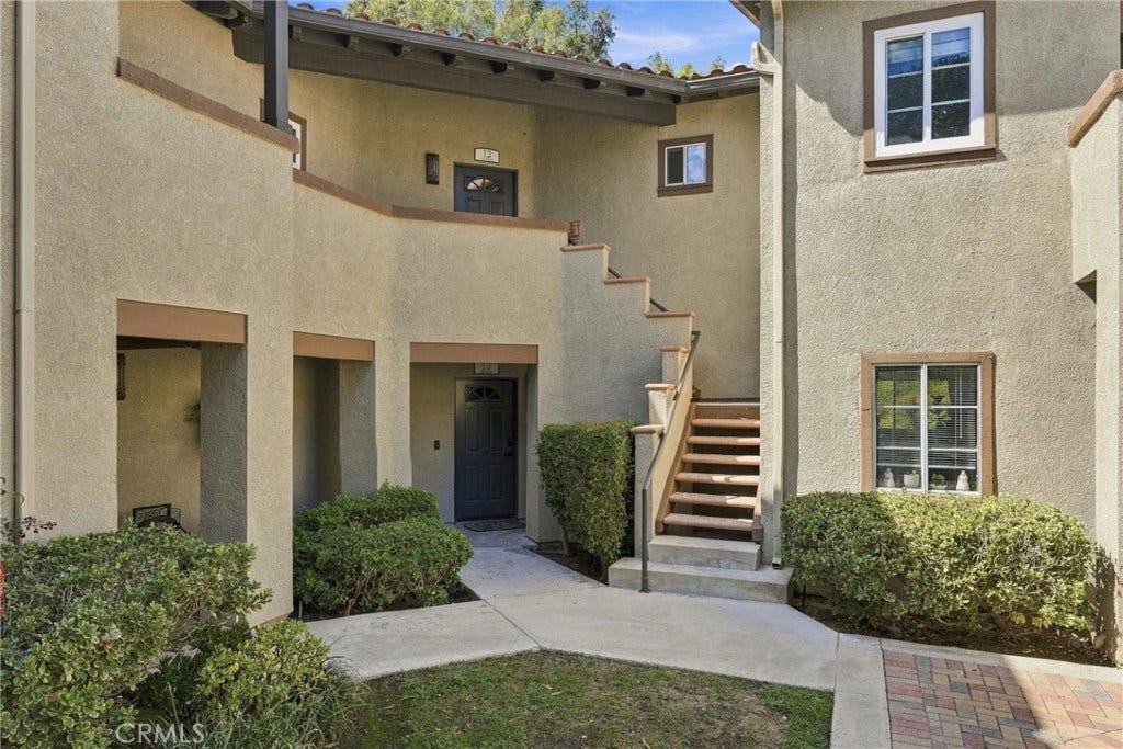 12 Via Solaz, Rancho Santa Margarita, CA 92688 12 Via Solaz, Rancho Santa Margarita, CA 92688