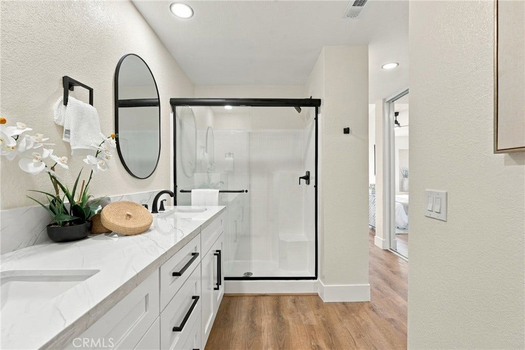 12 Via Solaz, Rancho Santa Margarita, CA 92688 12 Via Solaz, Rancho Santa Margarita, CA 92688