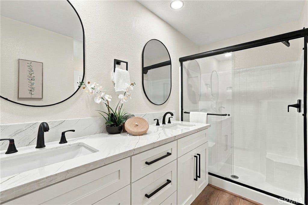12 Via Solaz, Rancho Santa Margarita, CA 92688 12 Via Solaz, Rancho Santa Margarita, CA 92688