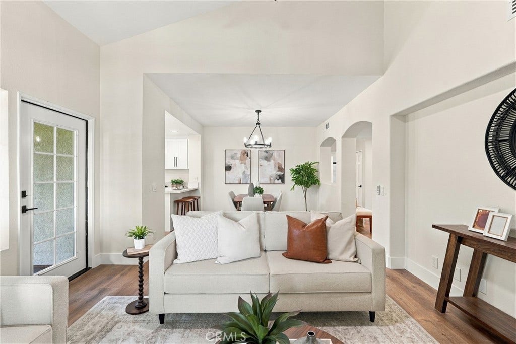 12 Via Solaz, Rancho Santa Margarita, CA 92688 12 Via Solaz, Rancho Santa Margarita, CA 92688