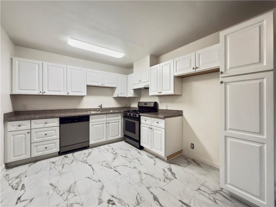 Property photo for 1908 Gardena Avenue, #11, Glendale, CA