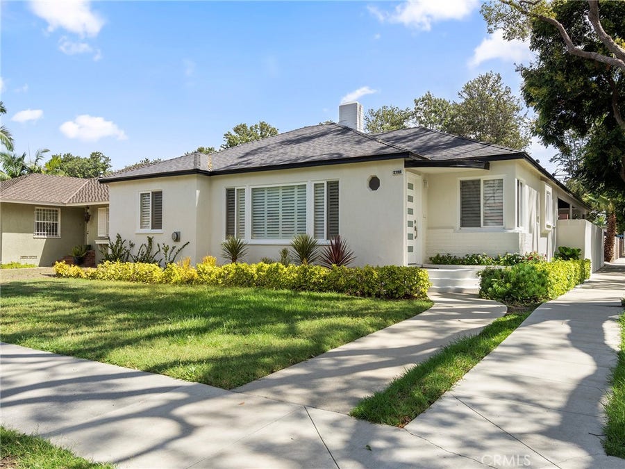 Property photo for 2700 Eucalyptus Avenue, Long Beach, CA