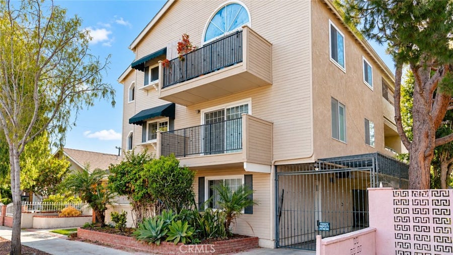 Property photo for 1123 Junipero, #4, Long Beach, CA