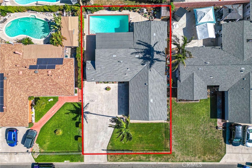 656 Sandy Hook, La Puente, CA 91744 Here's your nice size lot...