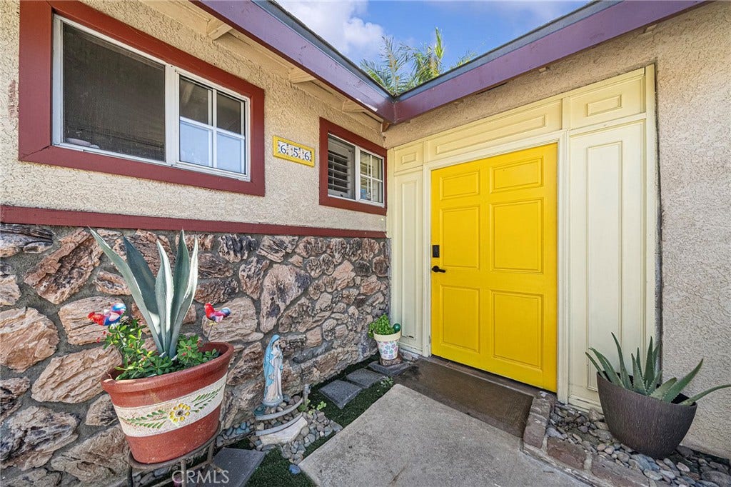 656 Sandy Hook, La Puente, CA 91744 Come on in...