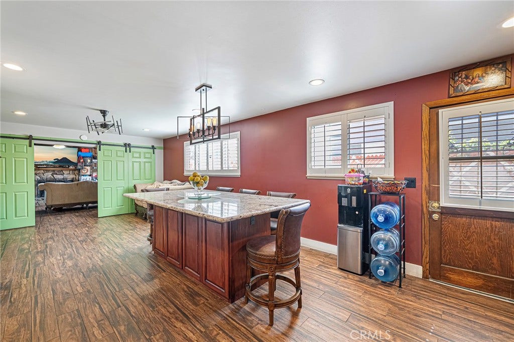 656 Sandy Hook, La Puente, CA 91744 Nice open family area off the kitchen...