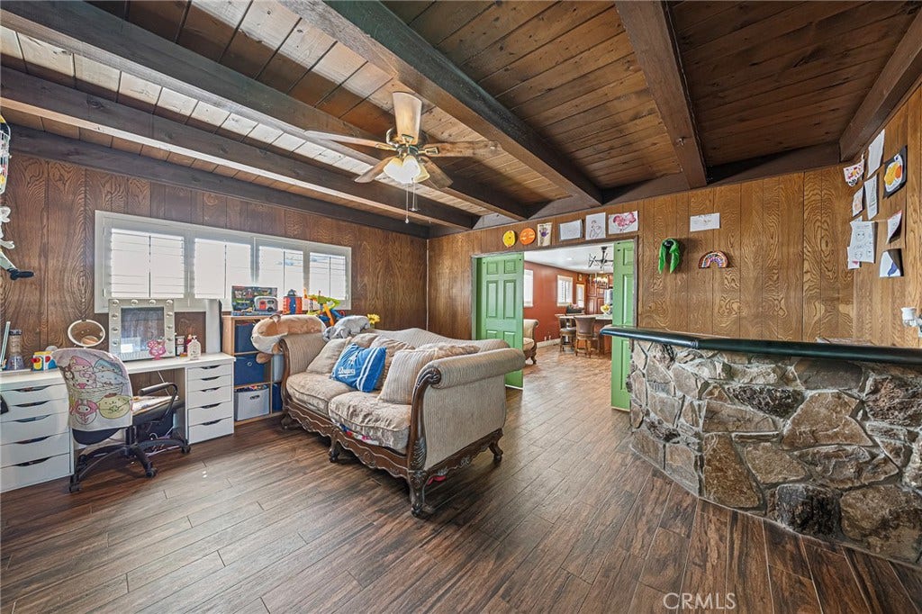 656 Sandy Hook, La Puente, CA 91744 Bar area for entertaining...
