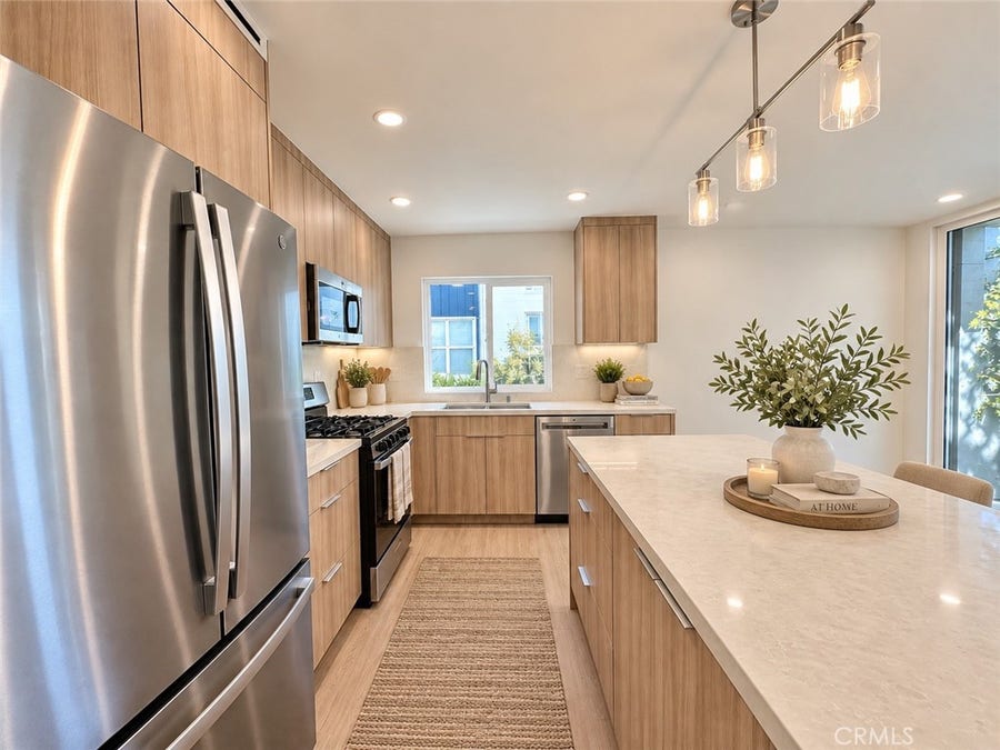 Property photo for 1540 S Beverly Drive, #2, Los Angeles, CA