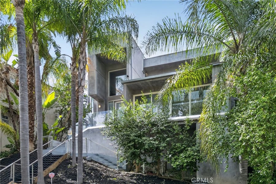 Property photo for 21530 Yucatan Avenue, Woodland Hills, CA