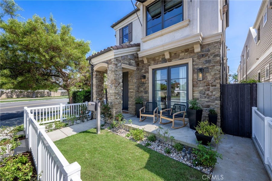 Property photo for 236 4th, Seal Beach, CA