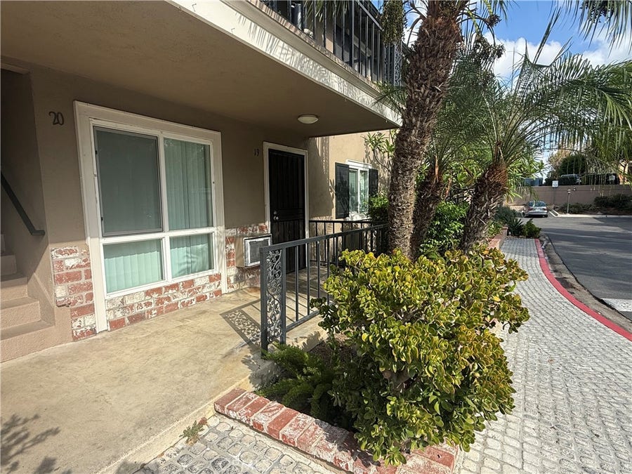 Property photo for 660 Glassell Street, #19, Orange, CA