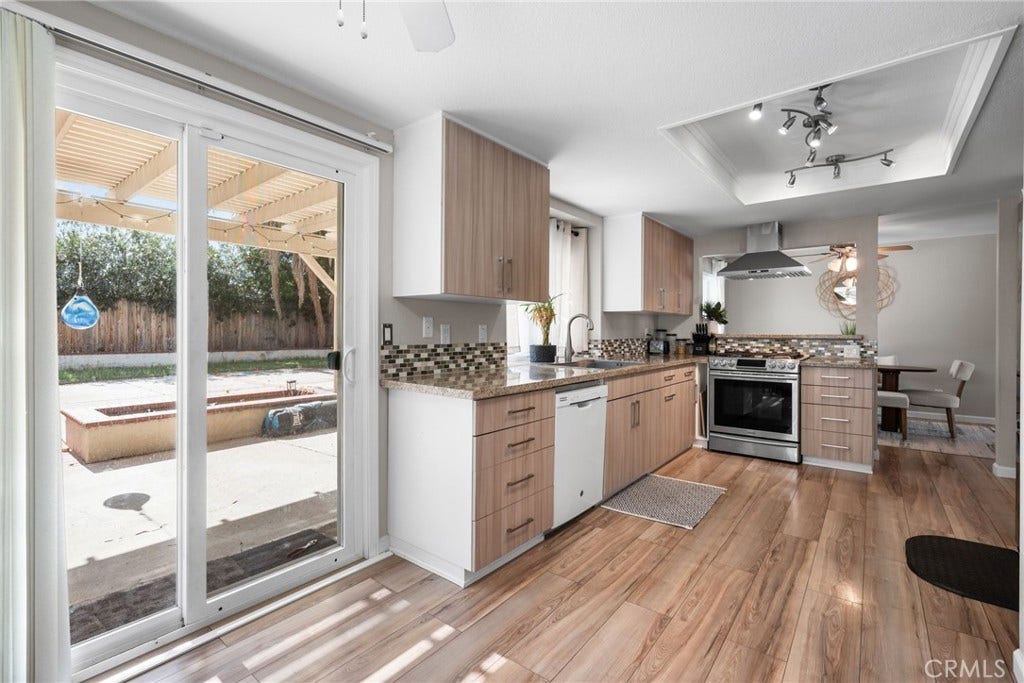 39752 Oak Cliff Drive, Temecula, CA 92591 39752 Oak Cliff Drive, Temecula, CA 92591