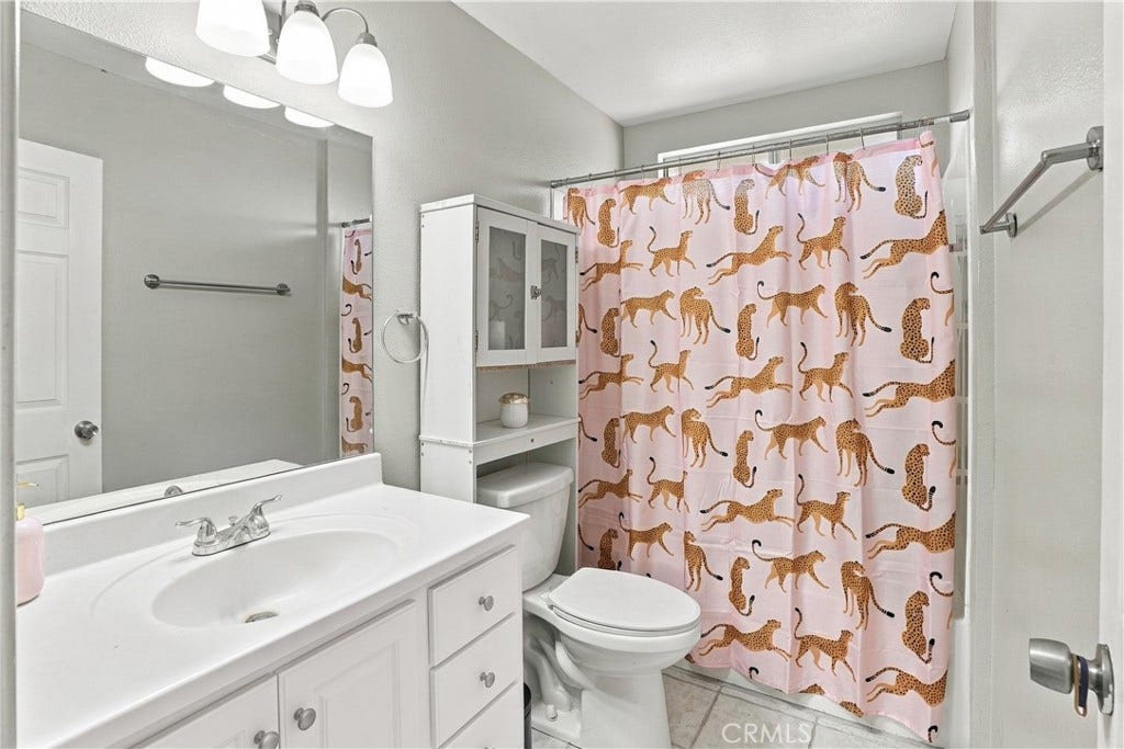 2616 Avenida del Vista, #B204, Corona, CA 92882