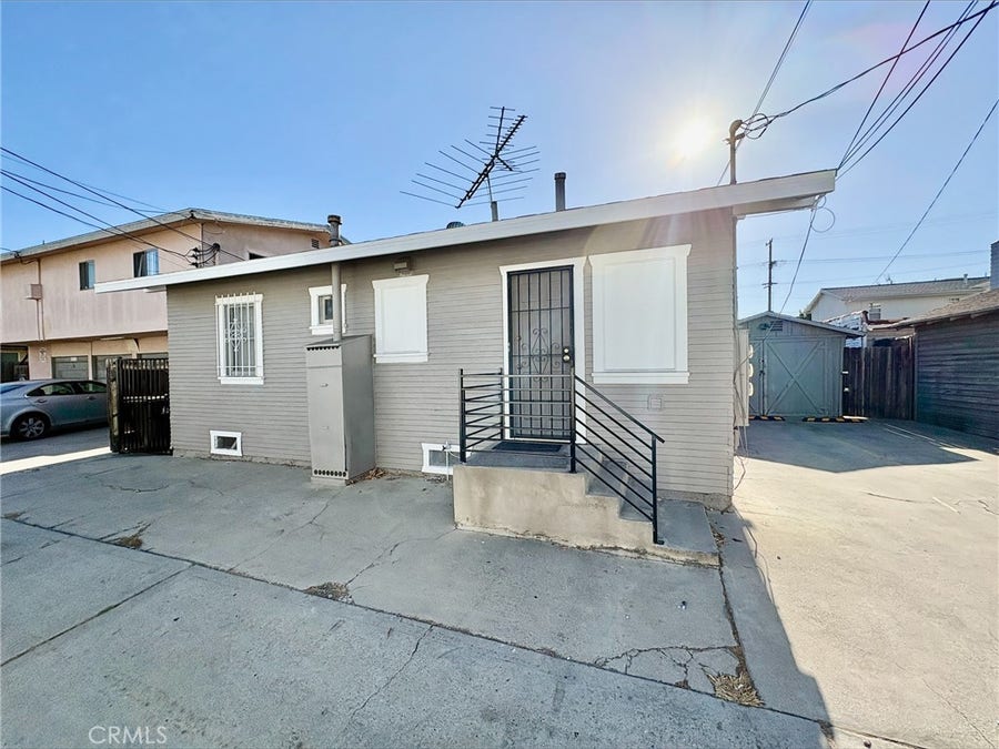 Property photo for 926 Newport Avenue, #1/2, Long Beach, CA