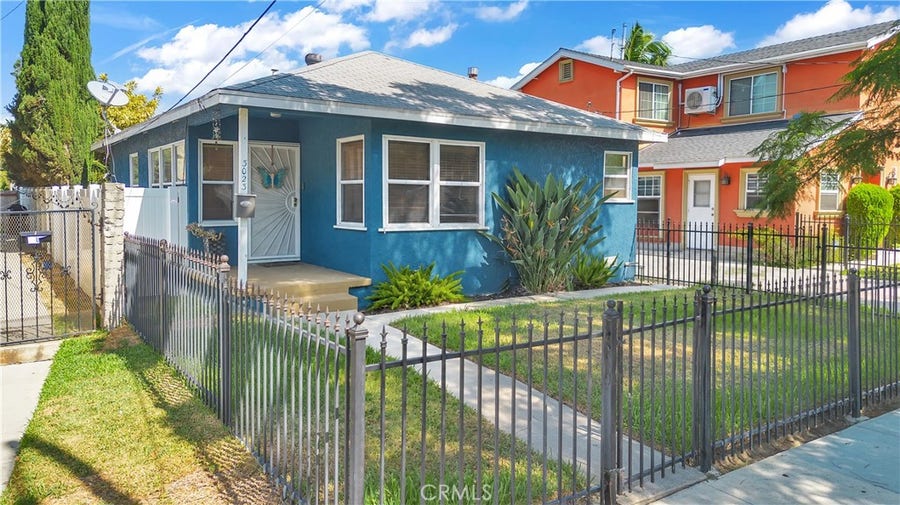 Property photo for 3023 E 64th St, Long Beach, CA