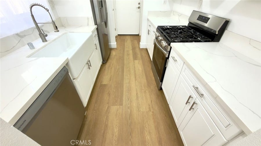 Property photo for 839 Hayworth, #104, Los Angeles, CA