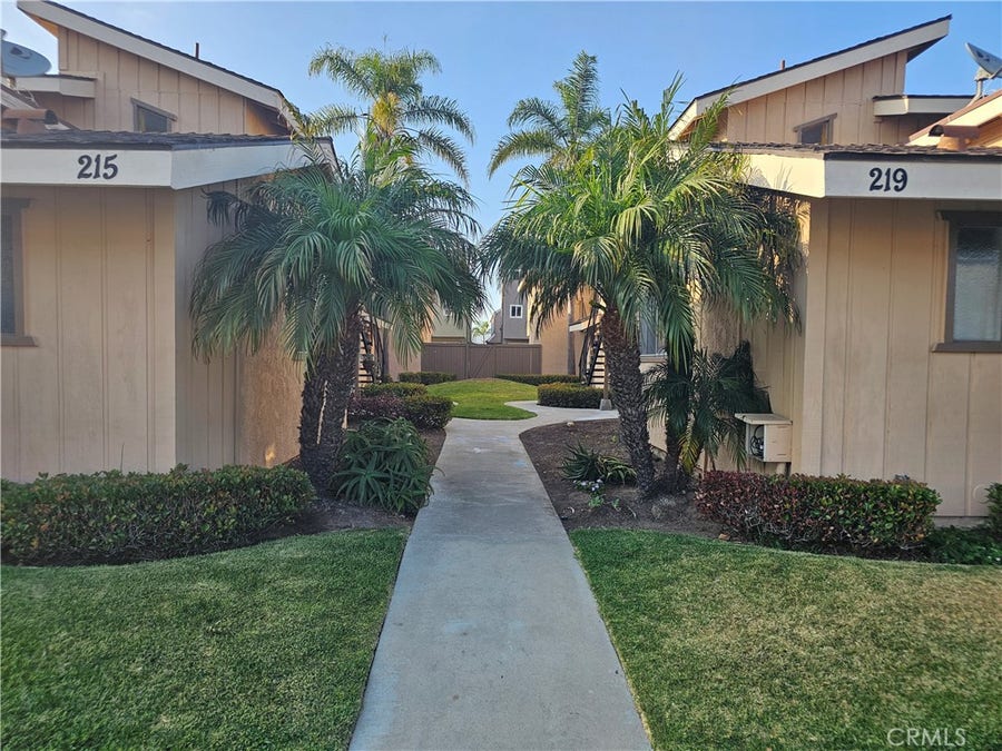 Property photo for 219 Oswego, #D, Huntington Beach, CA